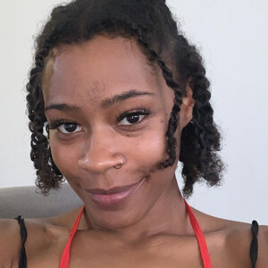 DeviantFreak webcam livesex profile in ebony cams