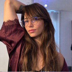 HANNAH3G featured webcam